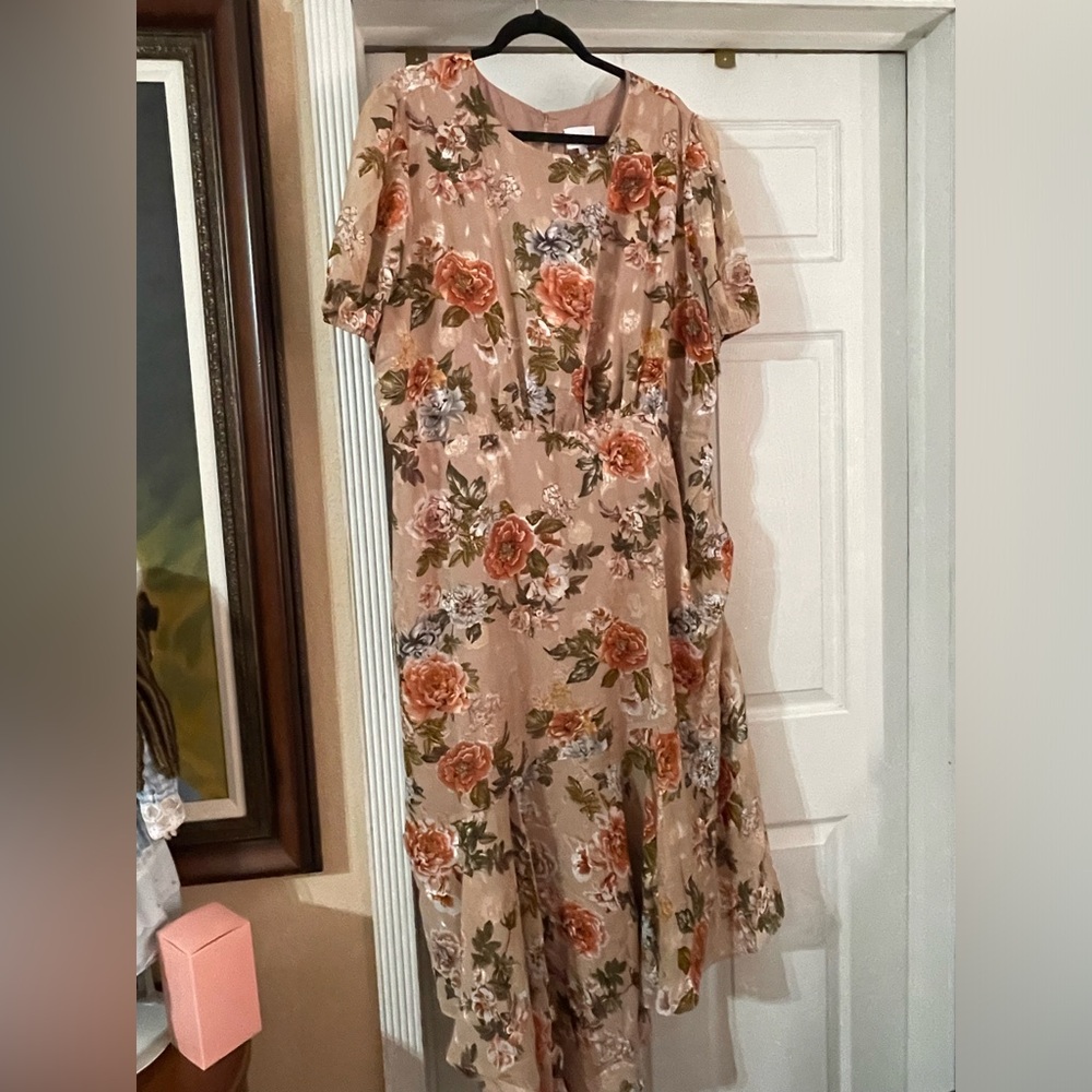 NWT Sugarlips Harbin  Floral Balboa asymmetrical Midi Dress Curve Varíes 🌹🌺🌸 - Picture 8 of 14